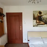 Farage Habitación en casa particular